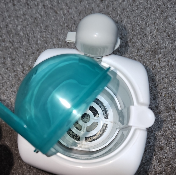 The First Years bottle warmer & sanitizer - Picture 8 of 9